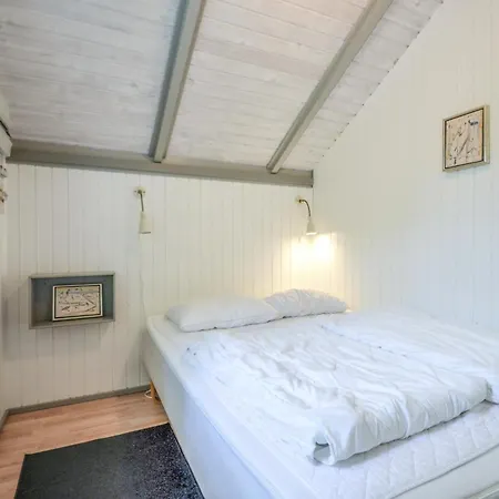 Nice Home In Knebel With Wifi * Ørby